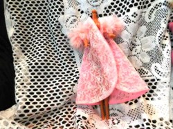 1694 BARBIE LIGHT PINK MOONBEAMS ROBE, MARABOU TRIM 1967 68 2 LEFT